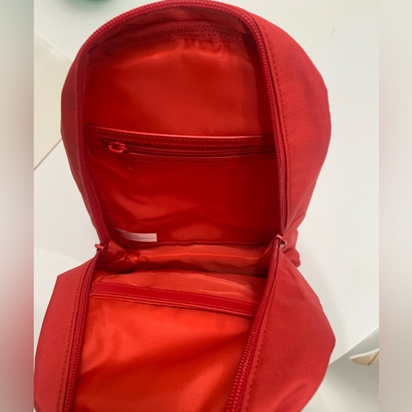 Mini Hello Kitty Backpack - Picture 3 of 7